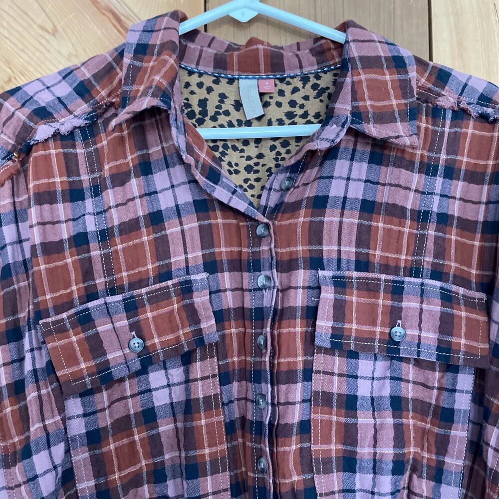 Pilcro Anthropologie Plaid Button Up Shirt Sz M High Low Frayed Hem Cropped Boxy - Picture 5 of 7